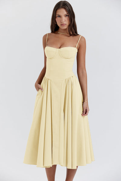 Kiki | Ρετρό Μίντι Φόρεμα" can be rewritten as "Kiki | Vintage Midi Dress.