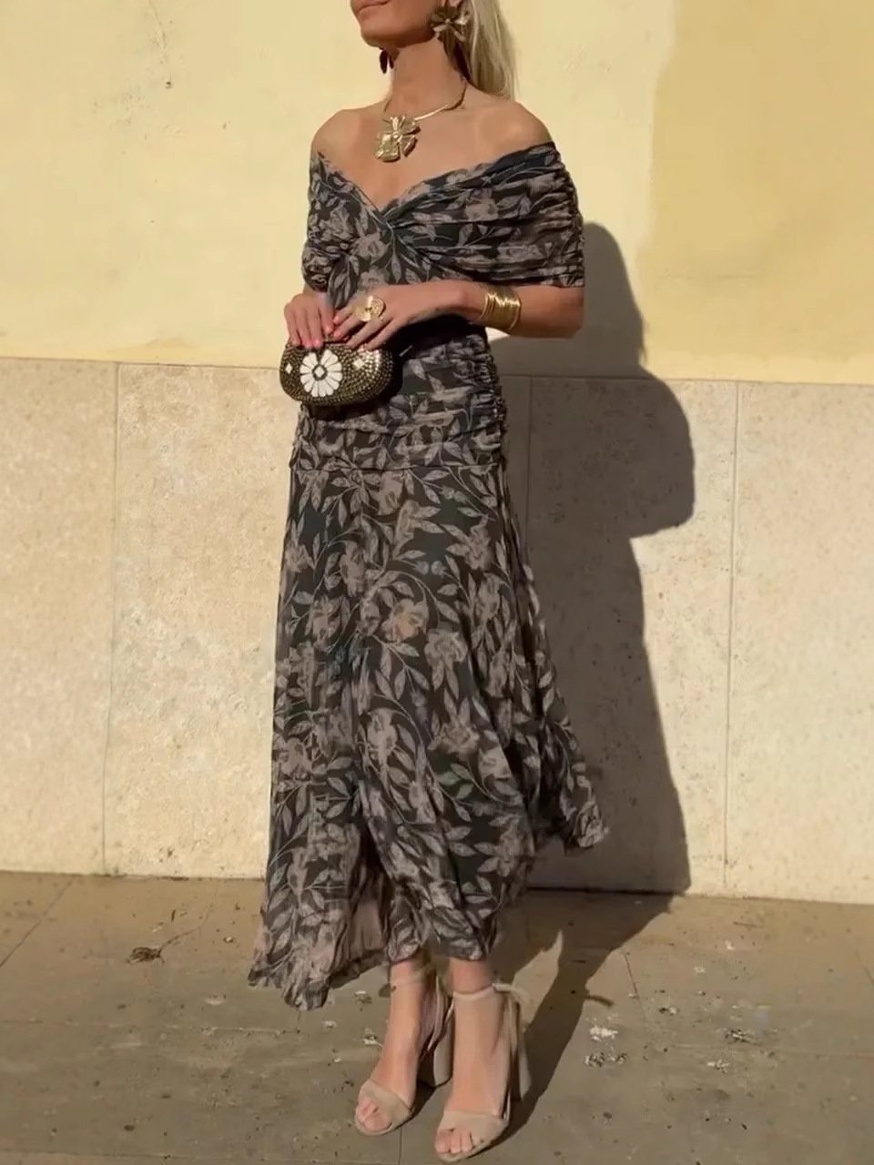 Serena™ | Μακρύ Φλοράλ Φόρεμα Χωρίς Ώμους