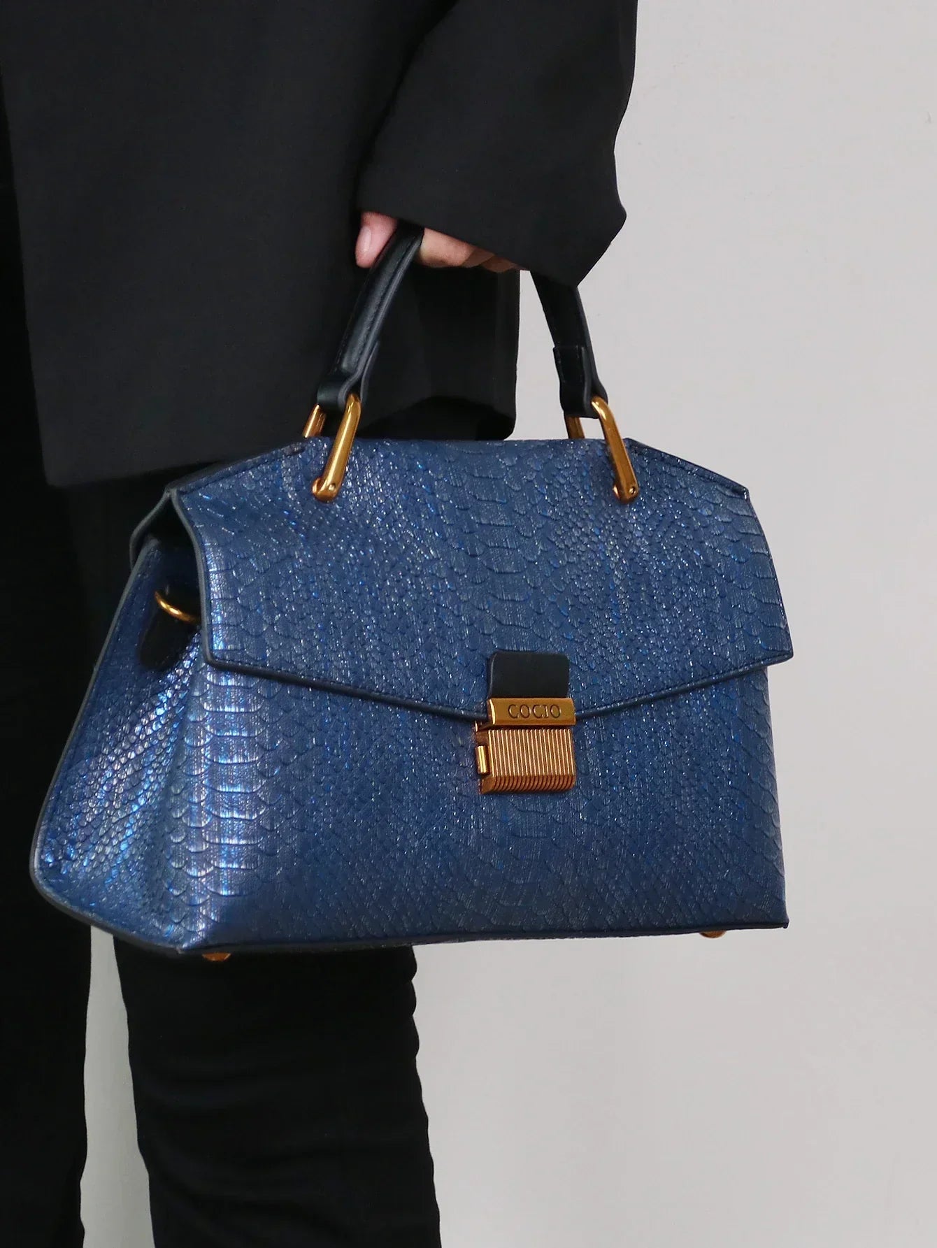 Τσάντα Tote εμπνευσμένη από φίδι Πύθωνα Celeste