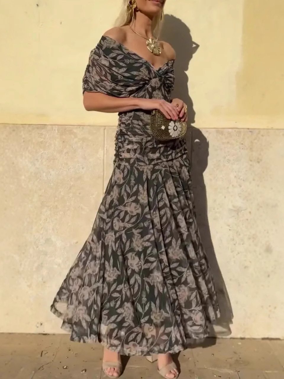 Serena™ | Μακρύ Φλοράλ Φόρεμα Χωρίς Ώμους