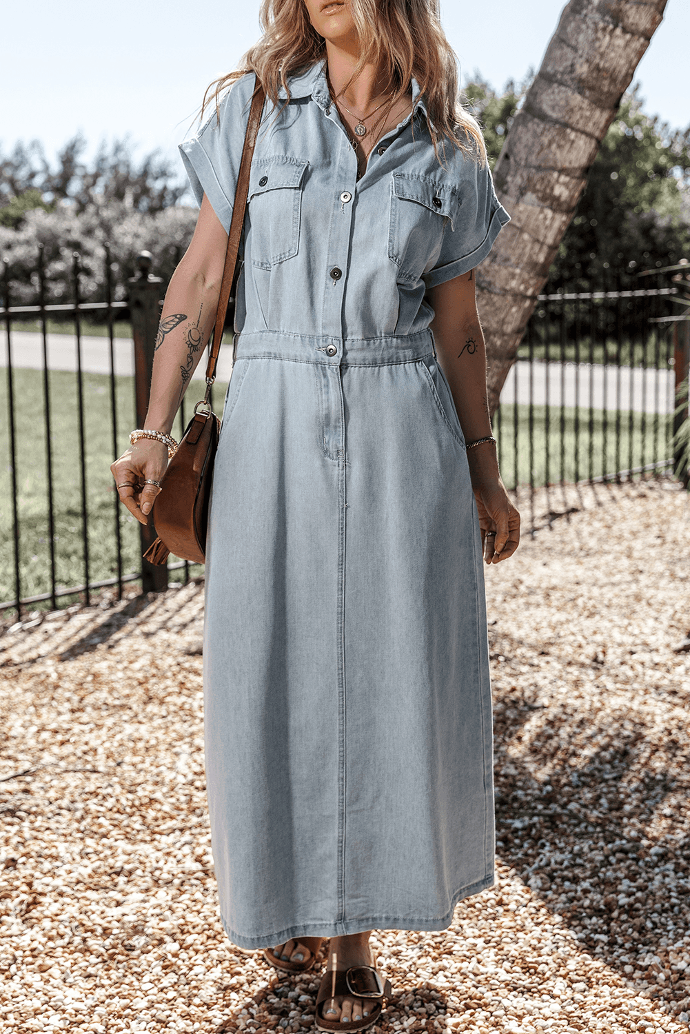 Sofia® | Κομψό Denim Φόρεμα με Κοντά Μανίκια και Μπατζανάκια